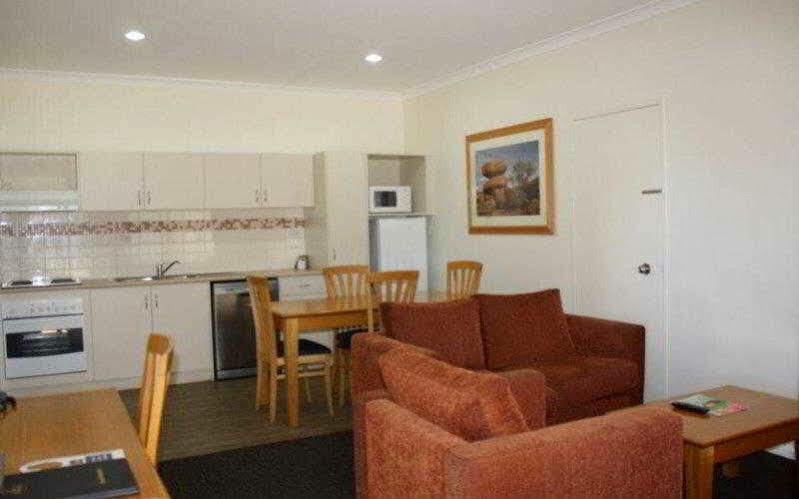 Karratha Central Apartments Buitenkant foto